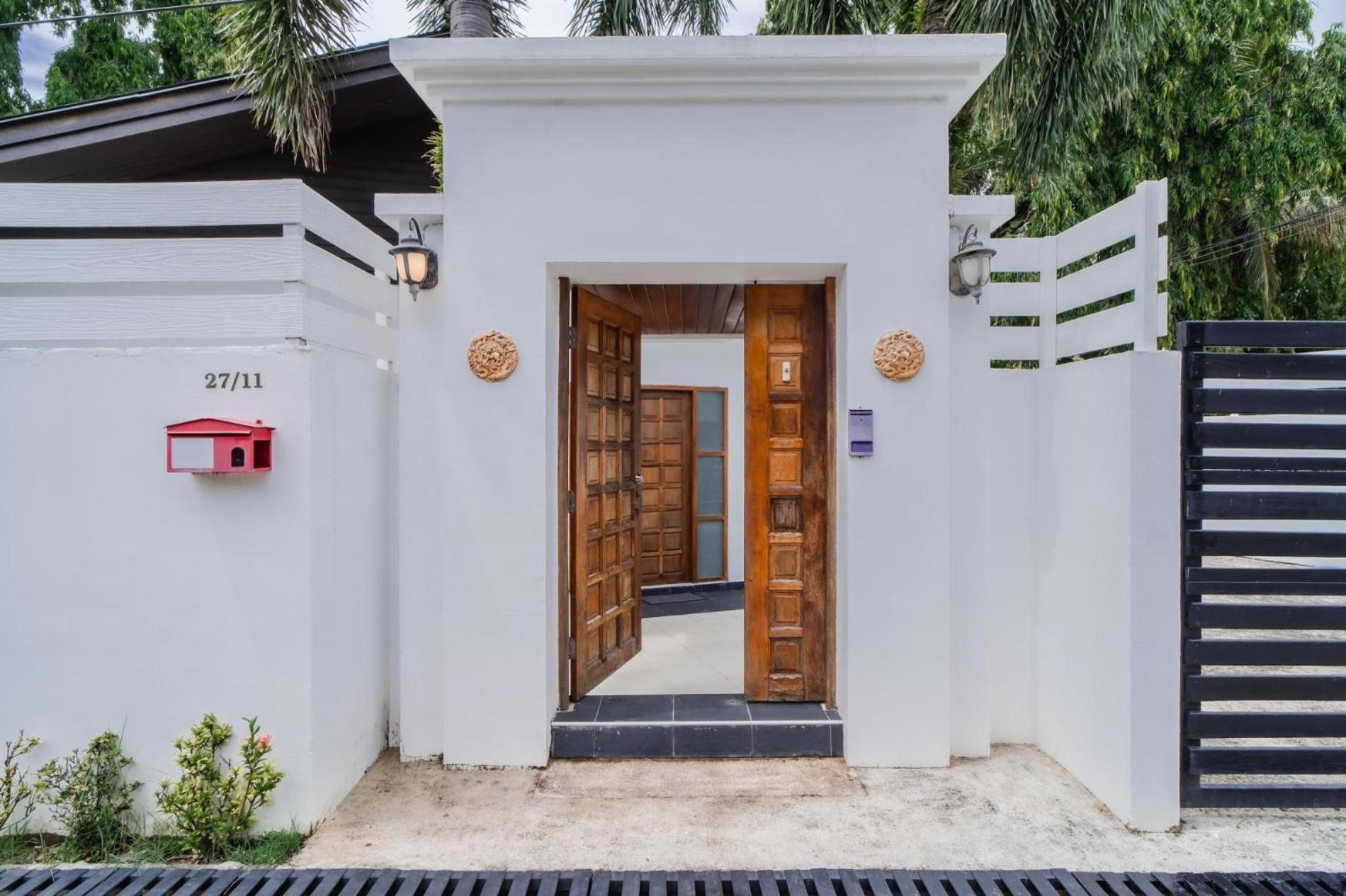 Jasmine Pool Villa In Nai Harn Rawai Kültér fotó